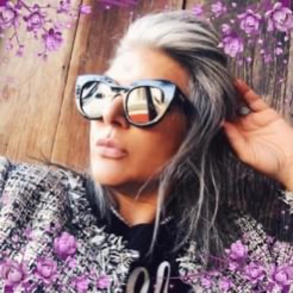 Meet your Posher, JB - Picture 5 of 16